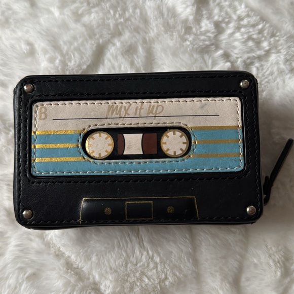 Kate Spade “Jazz Things Up” Cassette Tape Coin Purse - Picture 3 of 8